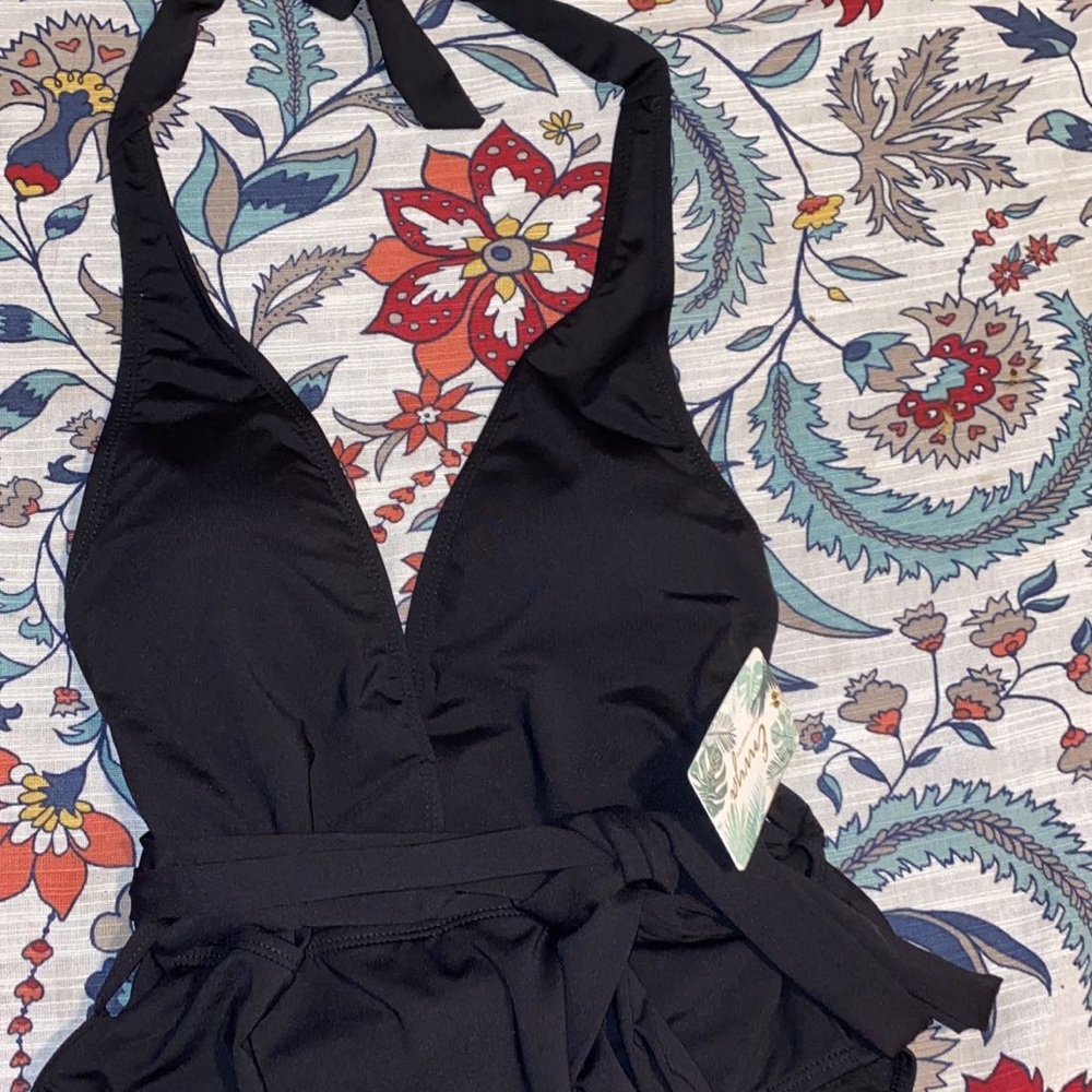One Piece Black swimsuit